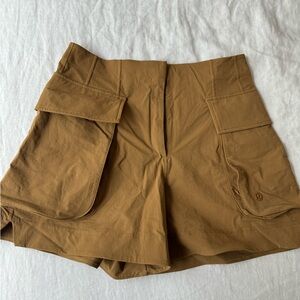 Lululemon Shorts Lululemon Relaxed Fit Super High Rise Cargo Shorts